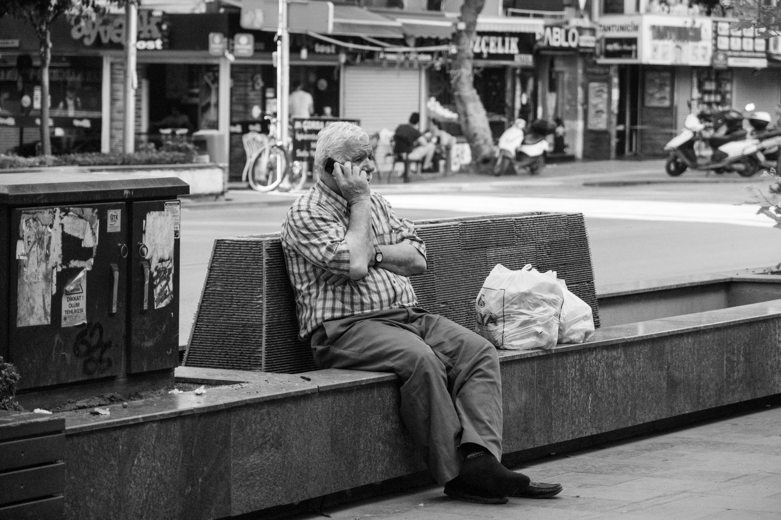 Veteran waiting for a scheduled ride to a VA medical appointment through the VA Veterans Transportation Service