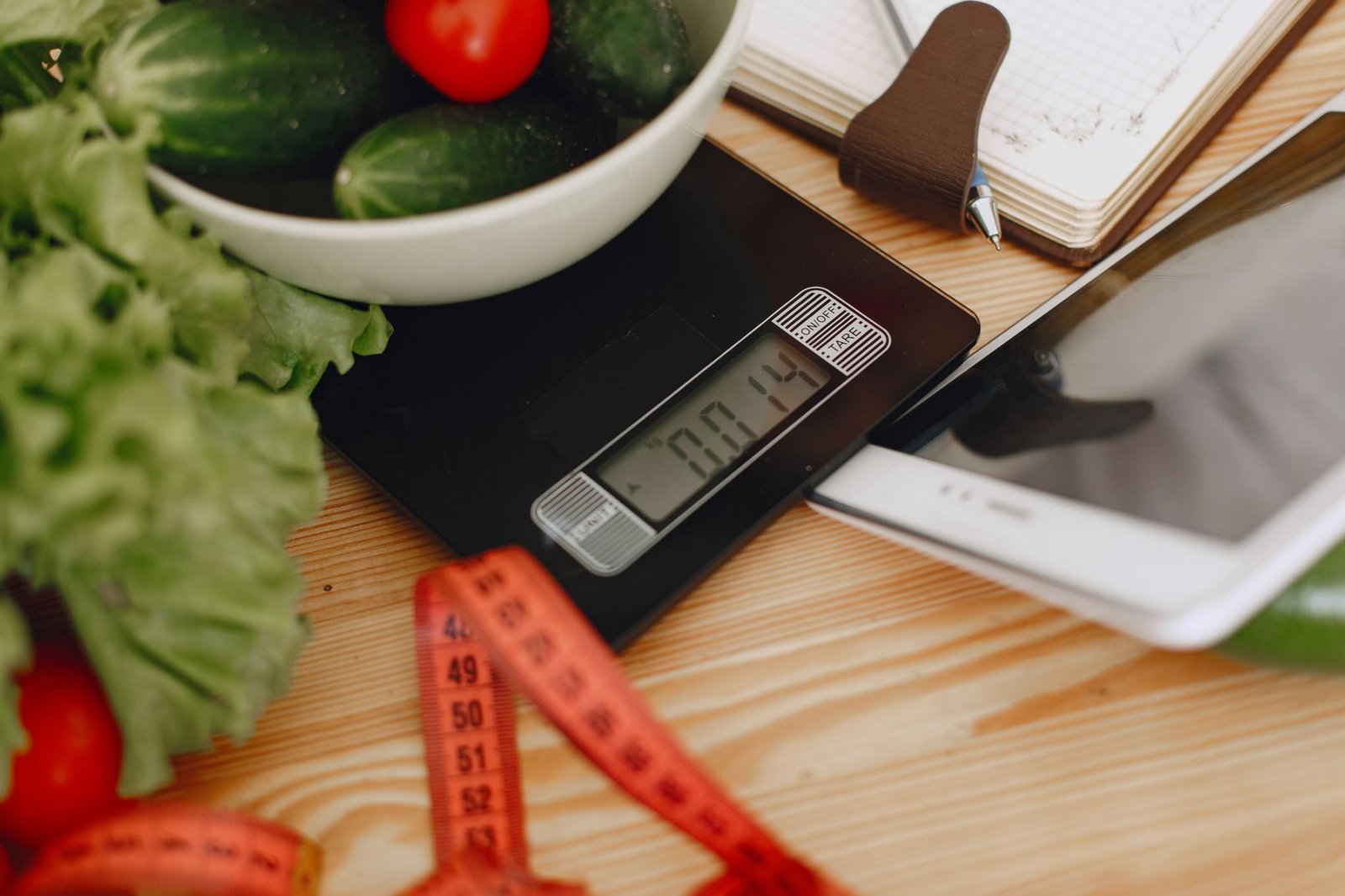 Simple nourishing foods and a food log used with VA nutrition support for veterans with cancer